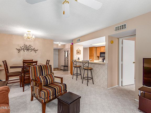 5th image of 453 S Desert Flower Dr