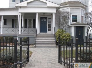 61 Livingston Ave, New Brunswick, NJ 08901