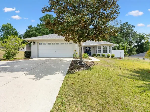 210 Forest Park Ln, Lady Lake, FL 32159