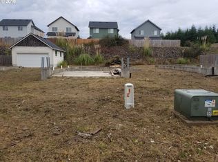 644 Marshall Ave, Coos Bay, OR 97420