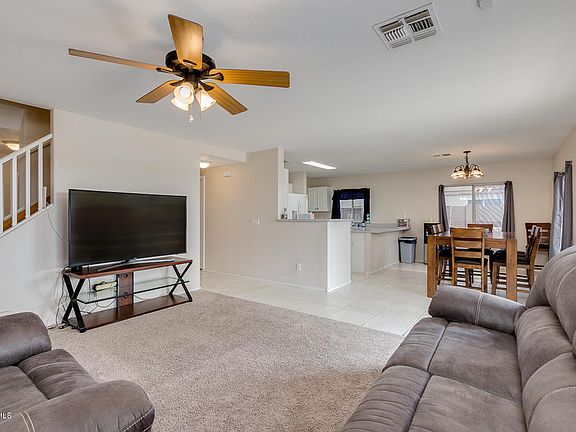 2nd image of 840 S Chatsworth