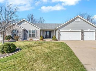 3 Pinehurst Forest Ct, O'Fallon, MO 63366