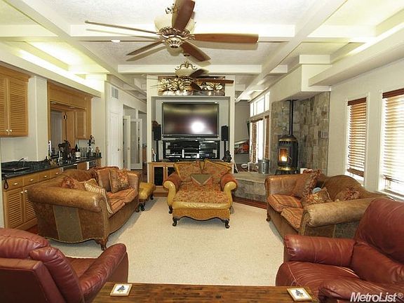 4th image of 8501 River Oaks Dr