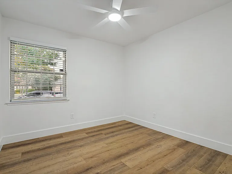 2921 Rustic Meadow Dr — Photo 8