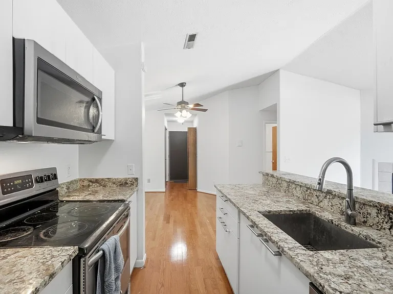 76 View Terrace Dr #9 — Photo 5