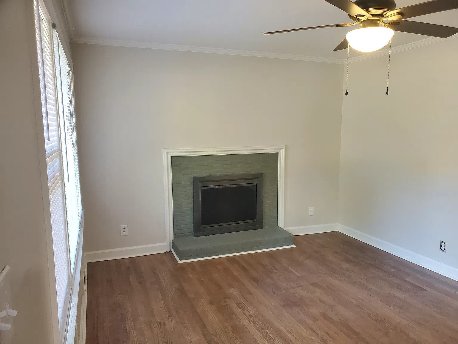 3 bed, 2.5 bath, 1580 sqft, $2,350 — Photo 3