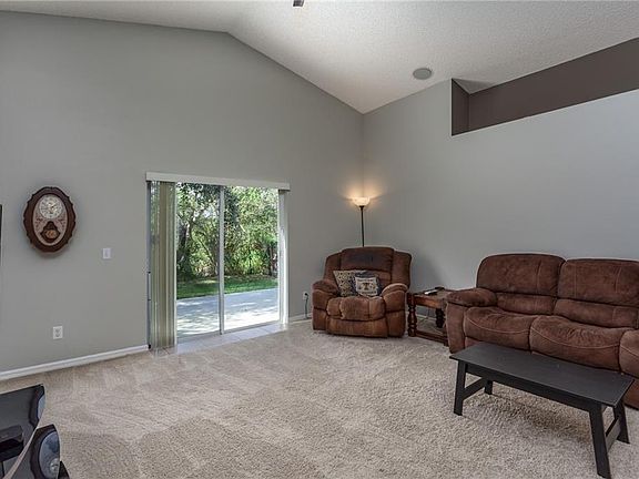 5th image of 116 Boulder Ct