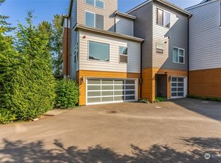 18240 73rd Ave NE #101, Kenmore, WA 98028