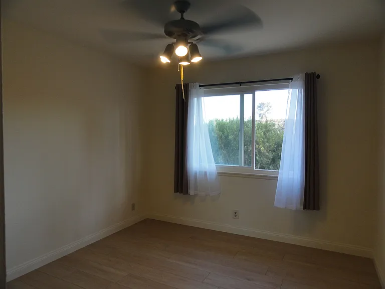 1100 La Senda Dr — Photo 33
