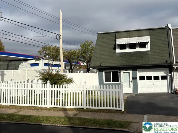 891 N Halstead St, Allentown, PA 18109