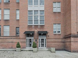 2043 Random Rd APT 9, Cleveland, OH 44106