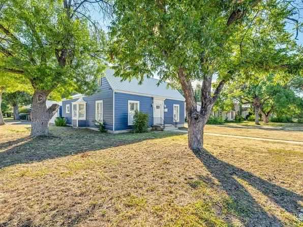 404 S Monroe St, San Angelo, TX 76901