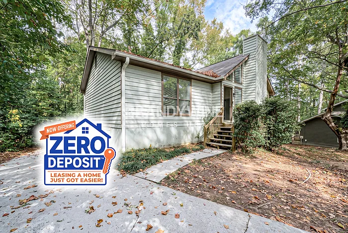 3 bed, 2.0 bath, 1605 sqft, $2,040 — Photo 1