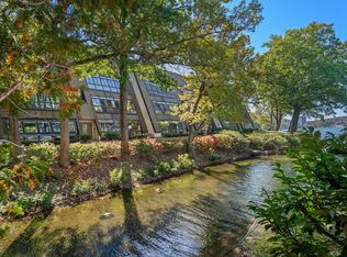 19 Eaglehead Ter APT 2, Shrewsbury, MA 01545