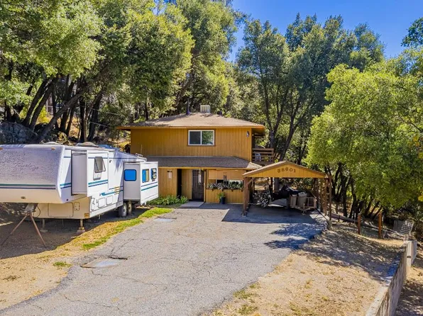 38601 Bon Veu Cir, Oakhurst, CA 93644
