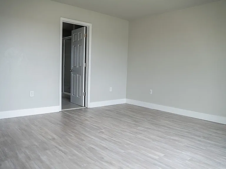 1273 Zambrana Ct — Photo 30