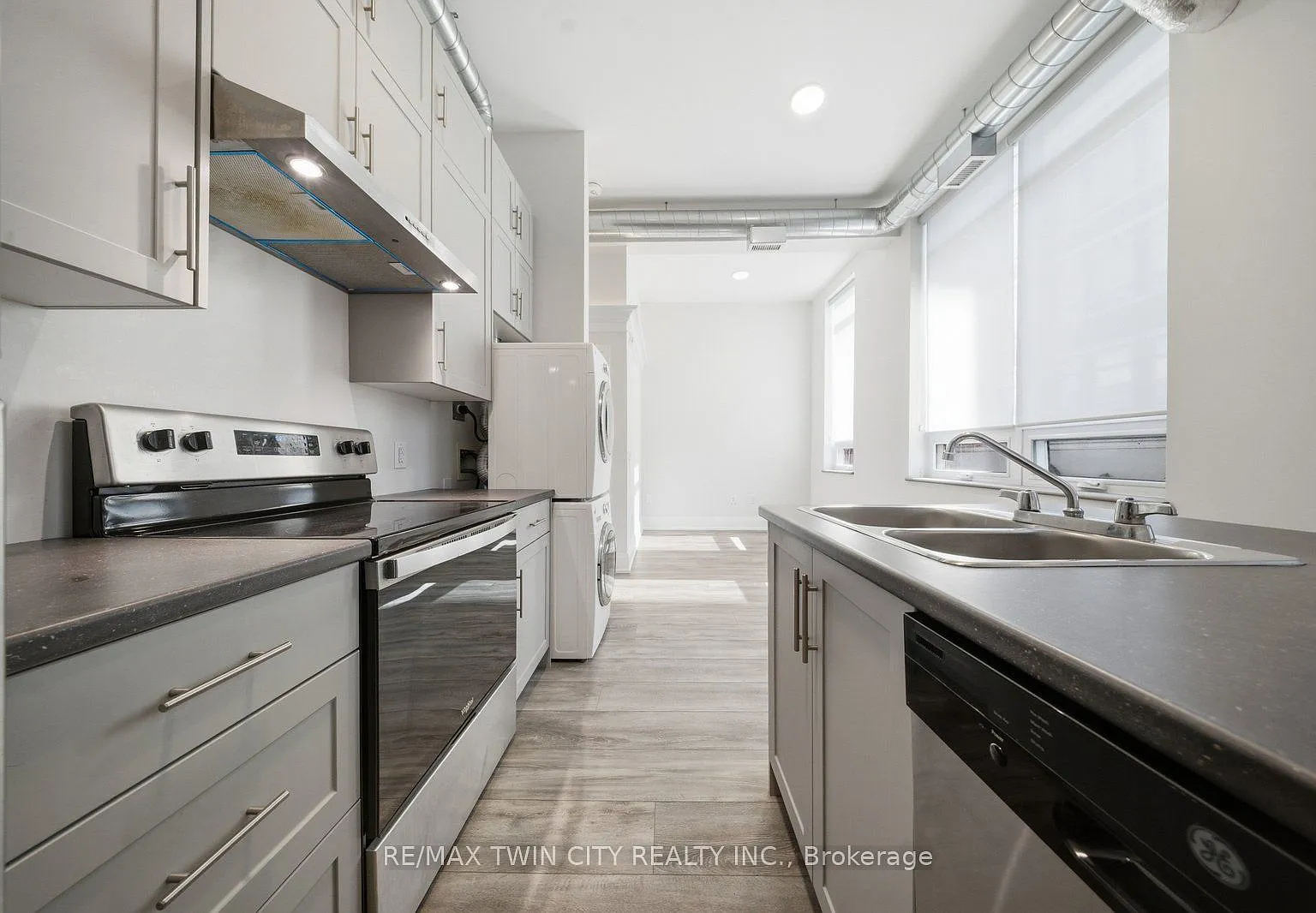1 bed, $1,800 — Photo 1
