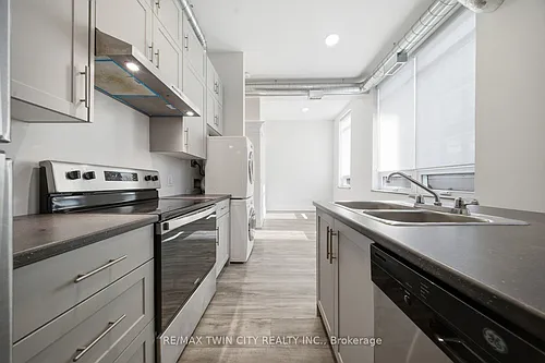 11 Queen St Photo 1