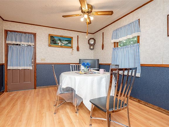 5th image of 309 Dove Hill Cir