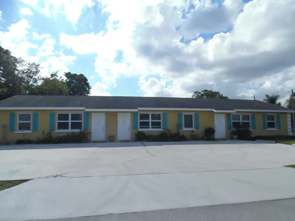 3986 Hernden Dr, Lake Worth, FL 33461
