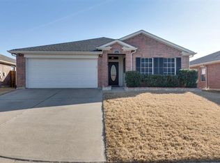 8412 Minturn Dr, Fort Worth, TX 76131