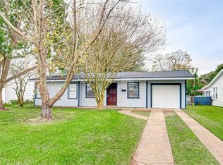 1505 5th Ave N, Texas City, TX 77590