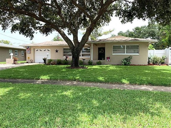 4th image of 547 Hillcrest Dr