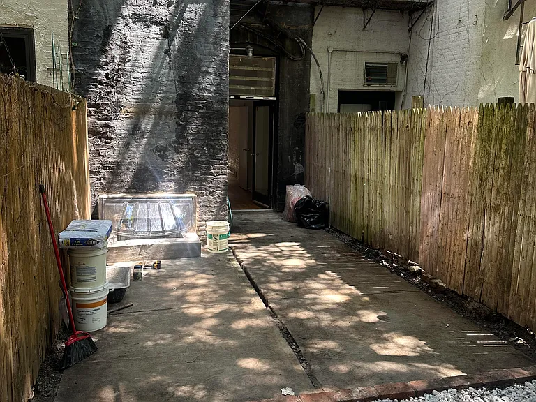 520 E 88th St #1-B — Photo 2