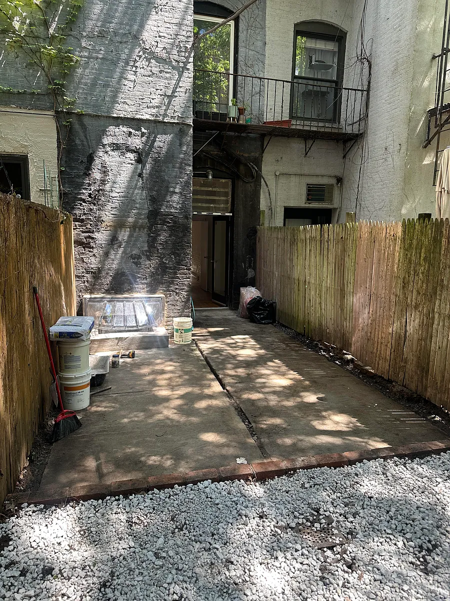 Building Photo - 520 E 88th St #1-B
