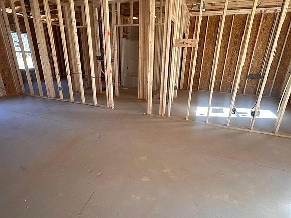 5th image of 111 Merle Road