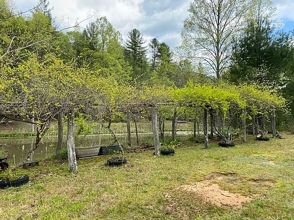 2nd image of 2975 McMillan Pl