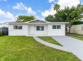 6536 SW 21st St, Hollywood, FL 33023