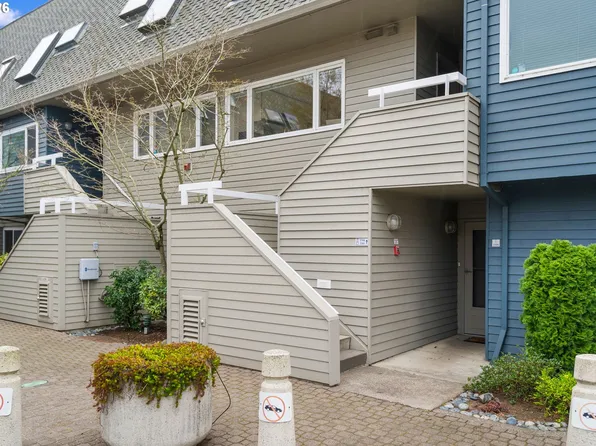 194 N Hayden Bay Dr, Portland, OR 97217