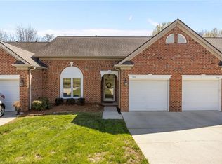 712 Vinebury Ln, High Point, NC 27265