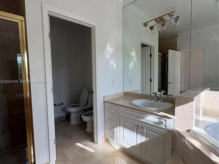 18410 NE 30th Ave #18410 — Photo 29