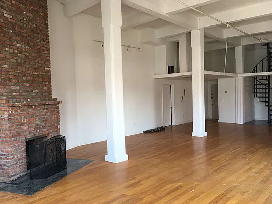 Rented by Cyberapts Management | media 18