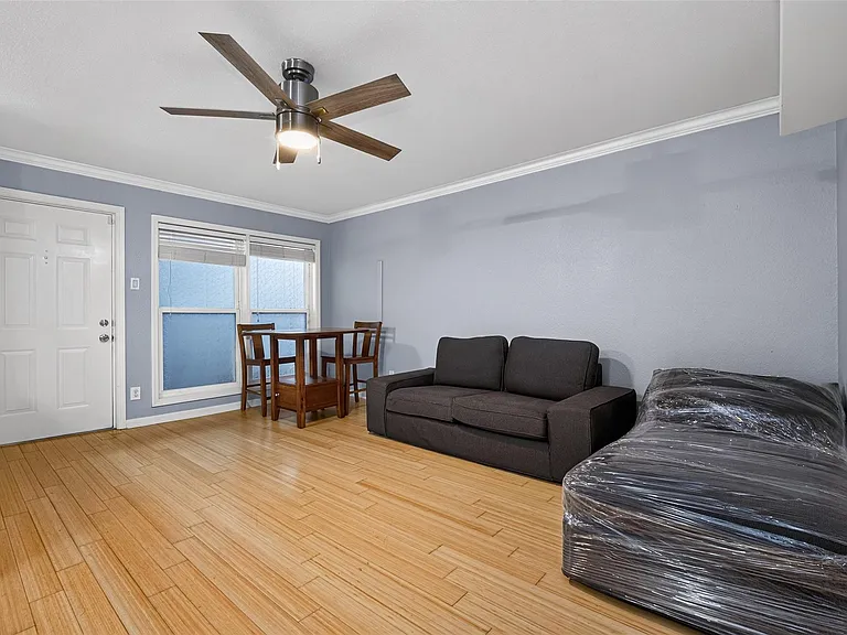 1404 Welch St #7 — Photo 9