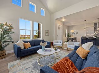 2726 Prairie Flax St, Berthoud, CO 80513