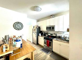 28-19 36th St #2F, Astoria, NY 11103