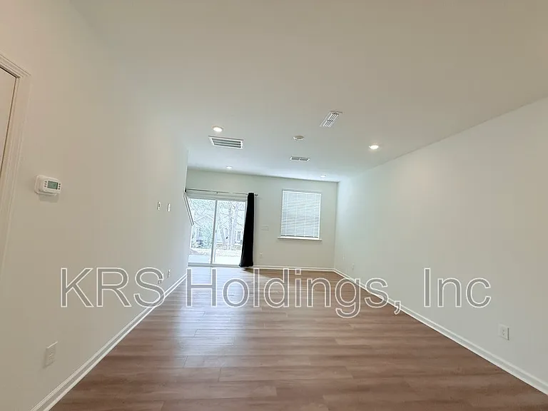 2003 Rabbitbrush St — Photo 8
