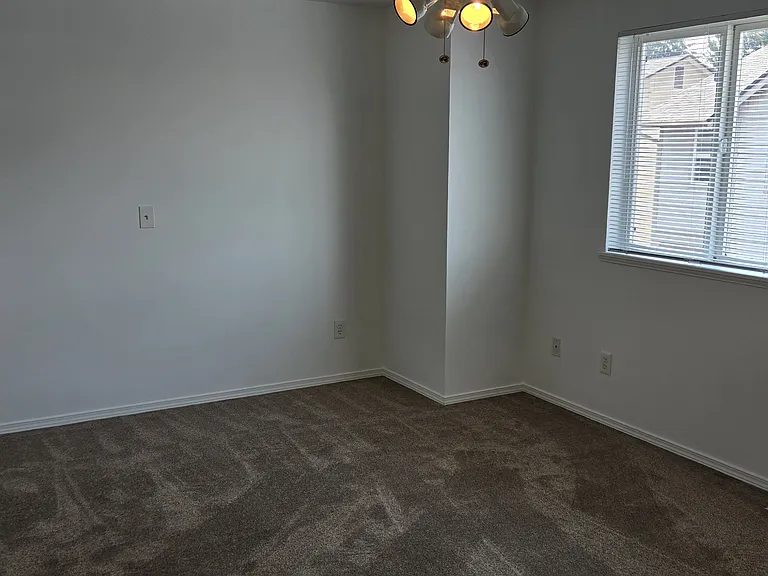 620 SW 155th St #1A — Photo 15