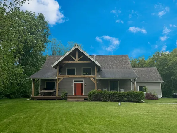 (undisclosed Address), Woodstock, IL 60098