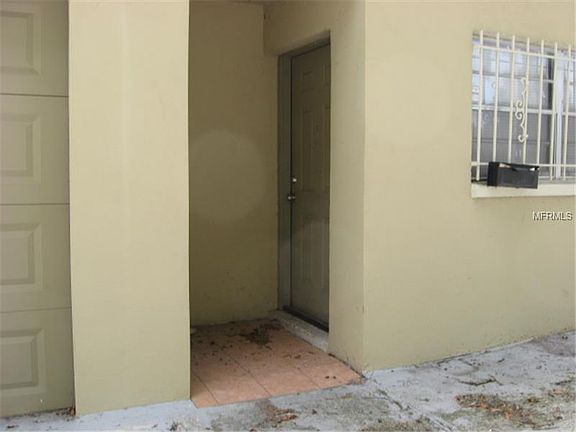 2nd image of 3205 N Ola Ave