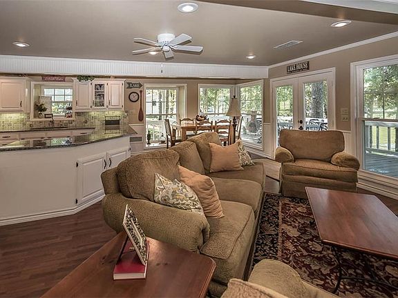 5th image of 135 King Kent Ct
