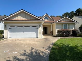 227 Waters Edge Dr, Kingsland, GA 31548