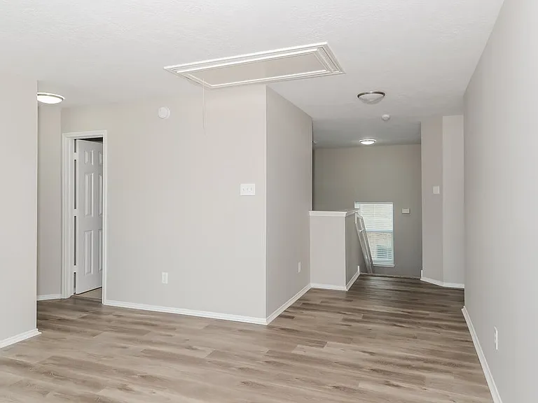 7318 Cypress Prairie Dr — Photo 9
