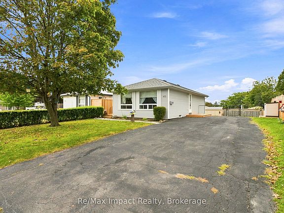 3rd image of 822 Southdown St