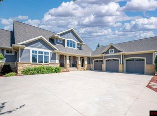 18503 587th Ln, Mankato, MN 56001