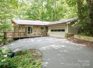 667 Pinners Cove Rd, Asheville, NC 28803