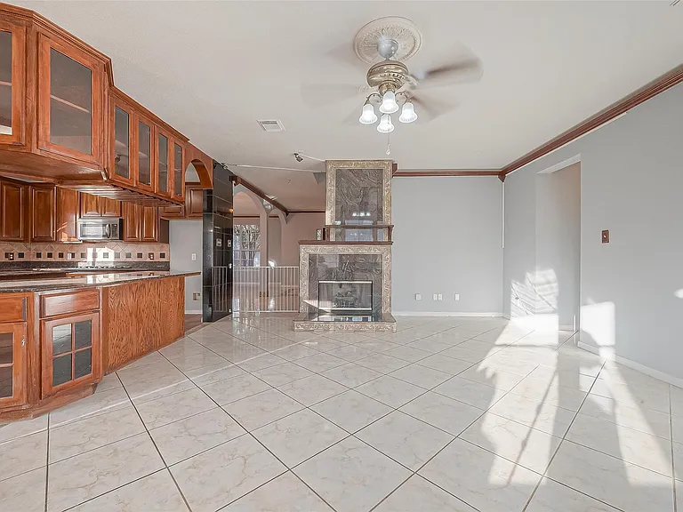 9407 Demsey Mill Dr — Photo 9